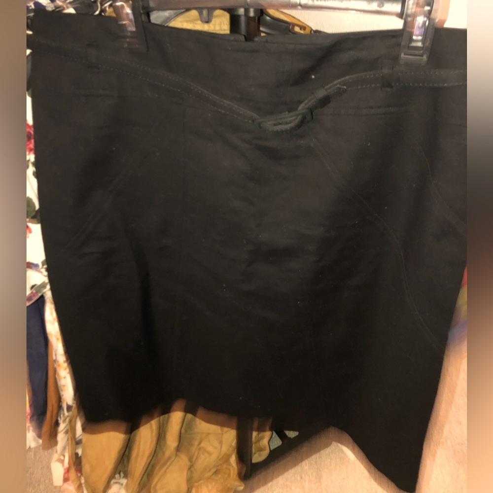 Woman’s “Worthington” Skirt size 16